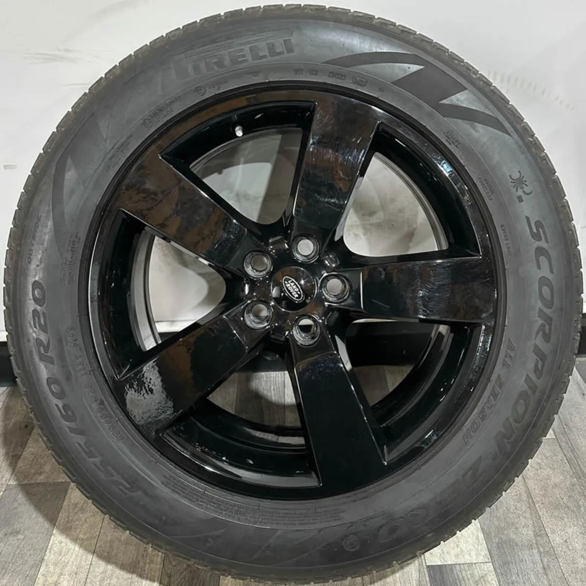 20" GENUINE OEM DEFENDER 5098 WHEELS & PIRELLI - Image 2