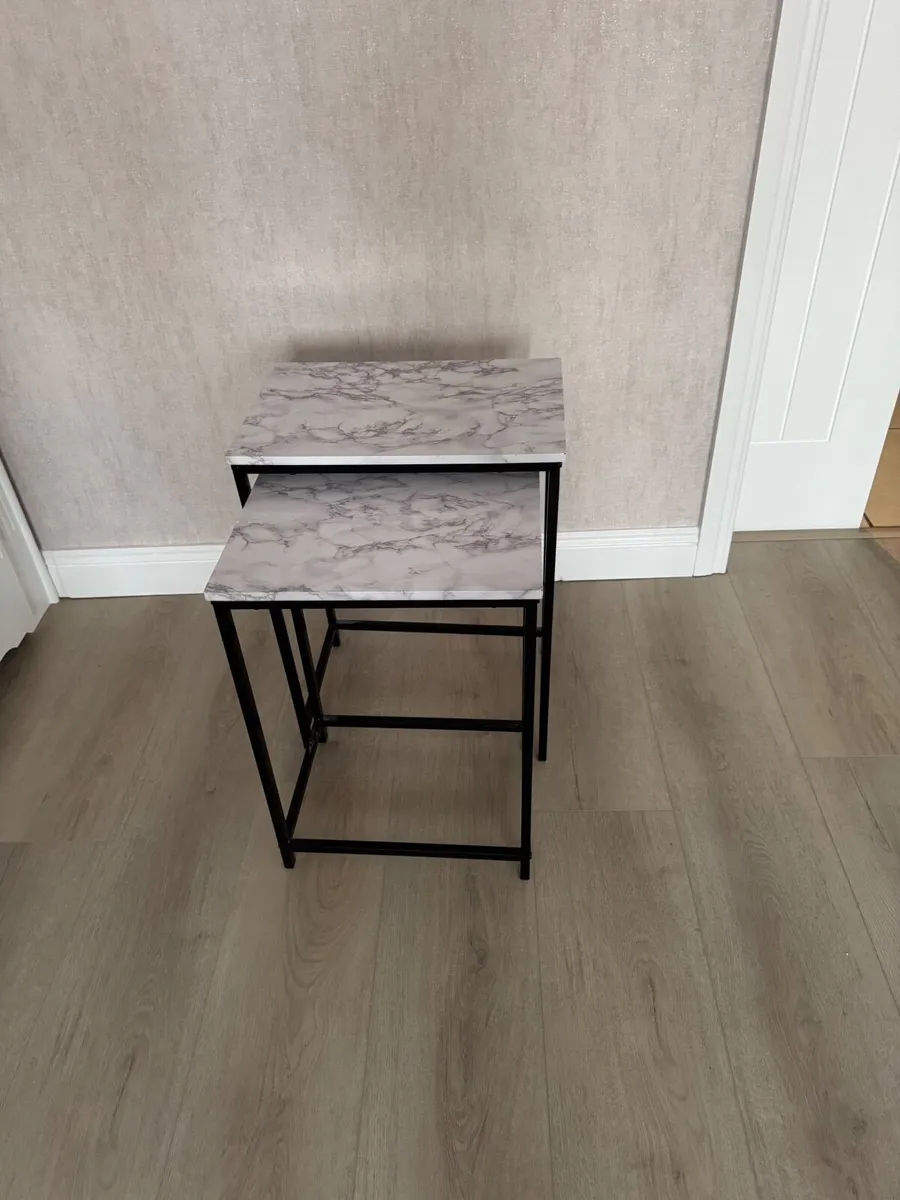 Nest of tables - Image 1