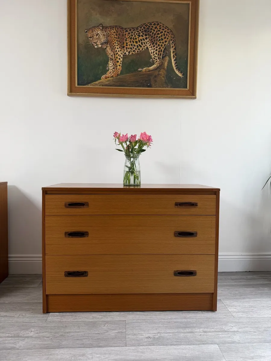 Mid Century Chest of Drawers - Image 1