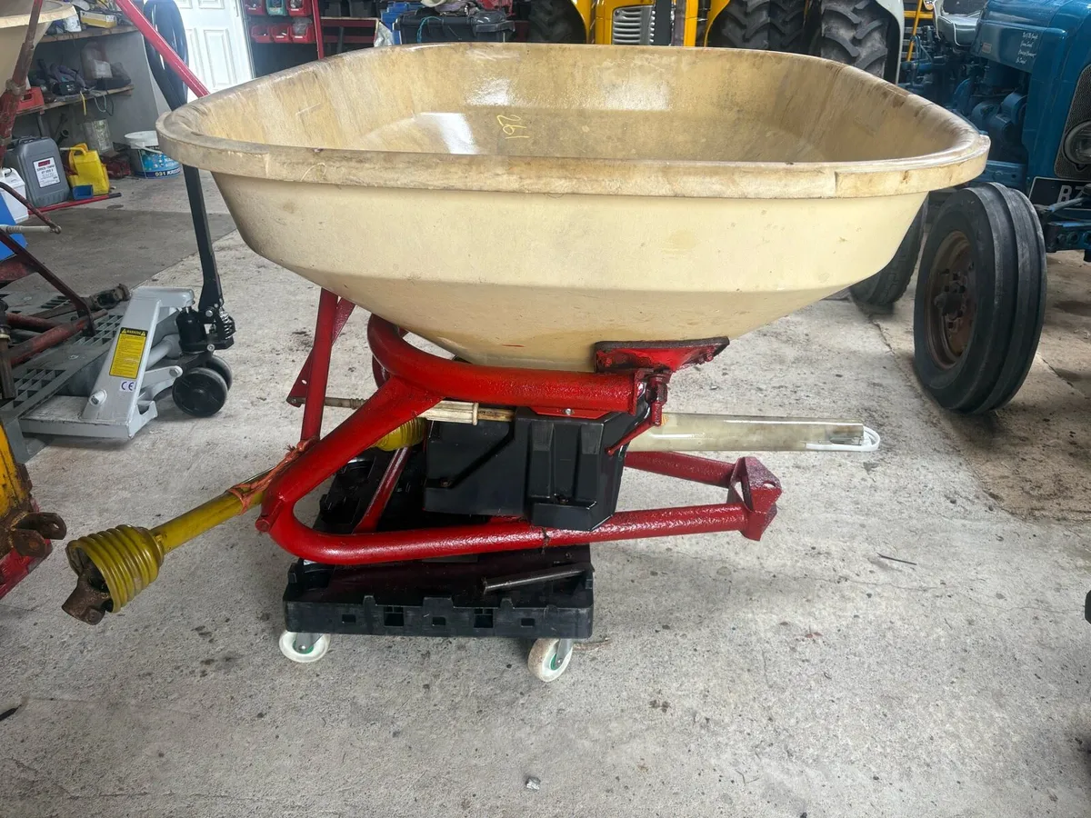 Vicon sower 402 and d  shape - Image 4