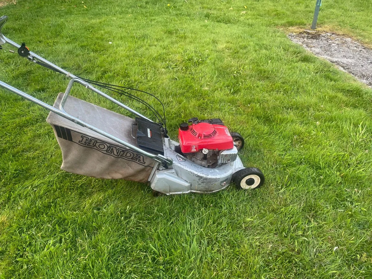 Honda lawnmower - Image 1