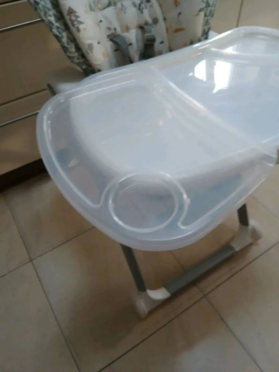 JOIE BABYS HIGH CHAIR AS NEW - Image 2