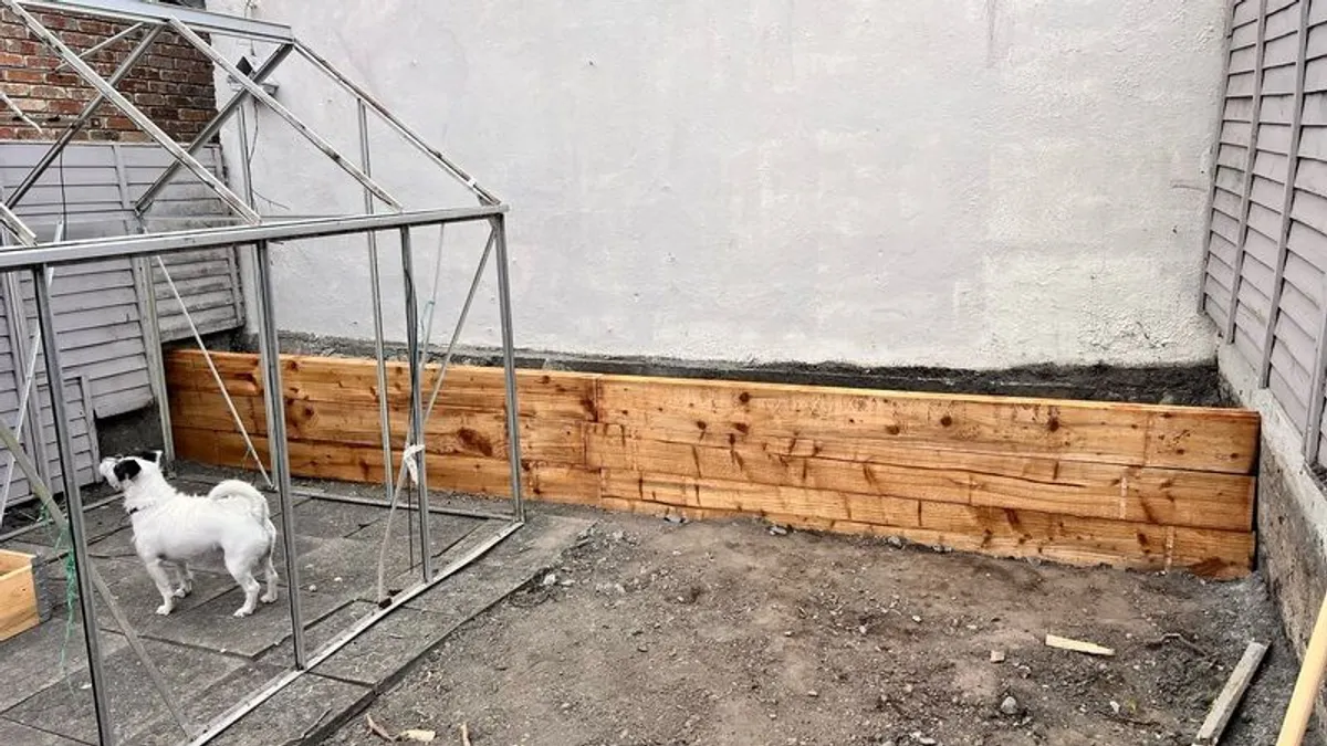 Timber sleeper retaining wall / Raise sleeper planter - Image 1