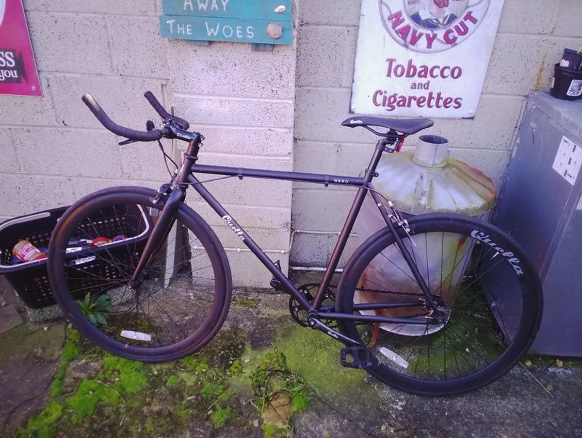 Road bike - Image 2
