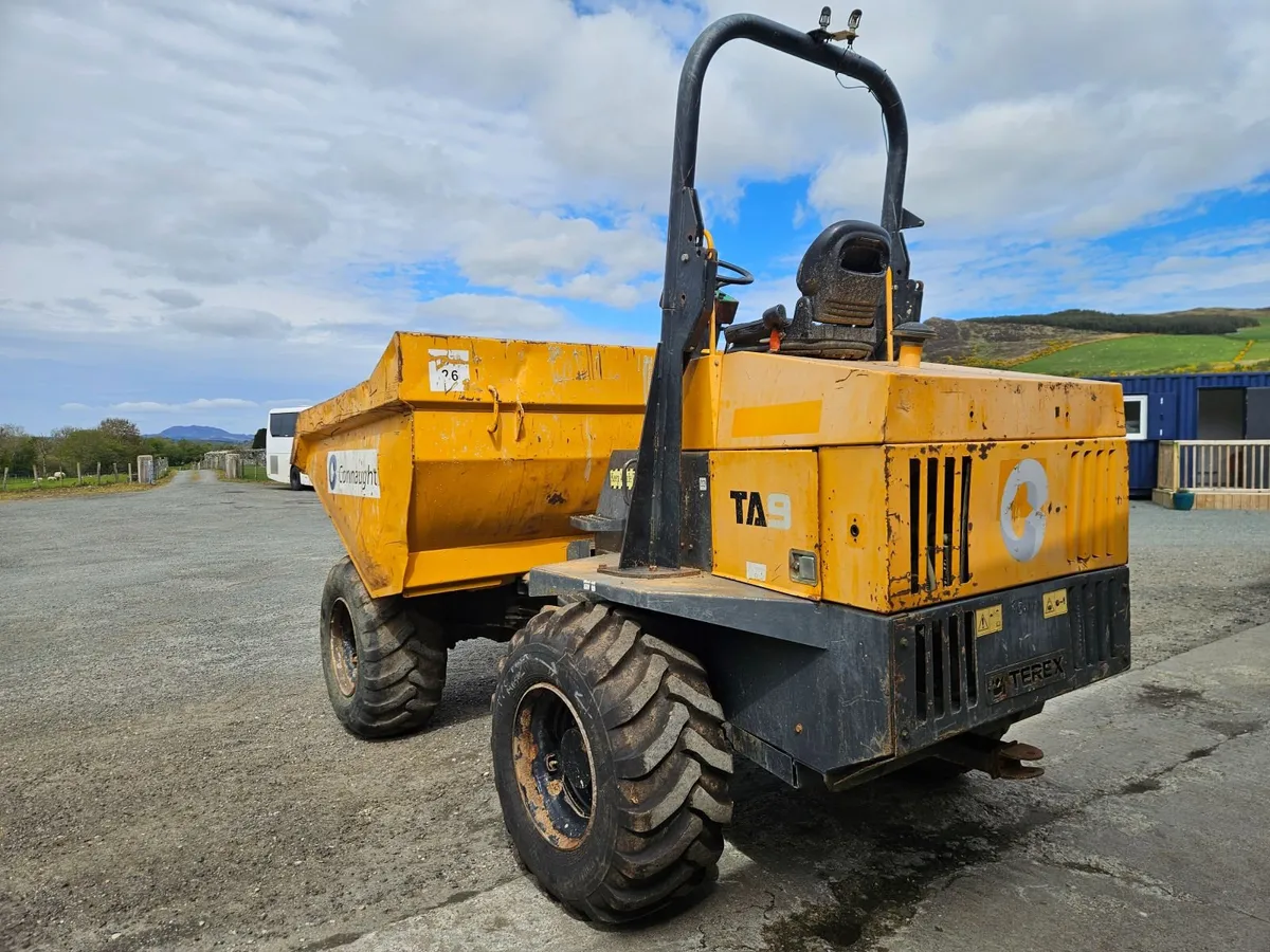 9 tonne Dumper - Image 1