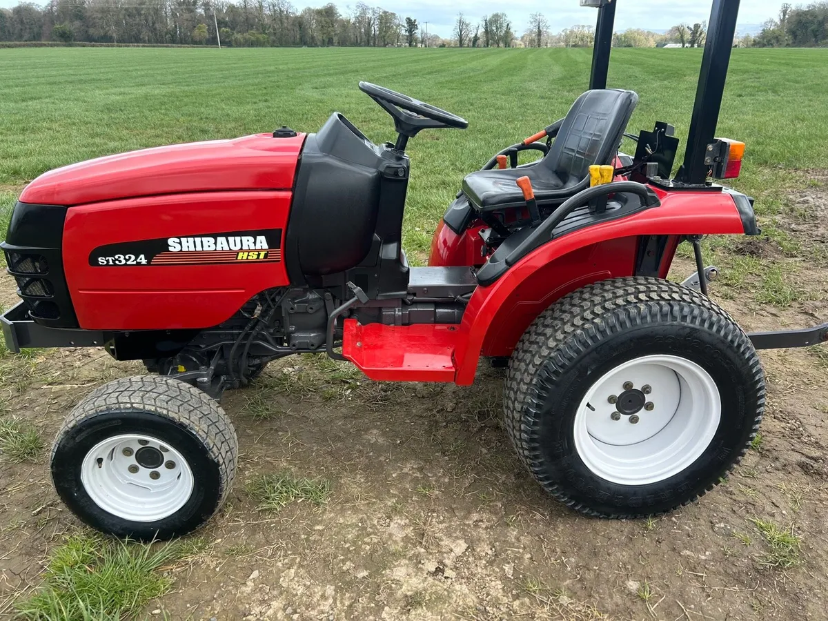 Shibaura st324 hst Compact tractor - Image 4