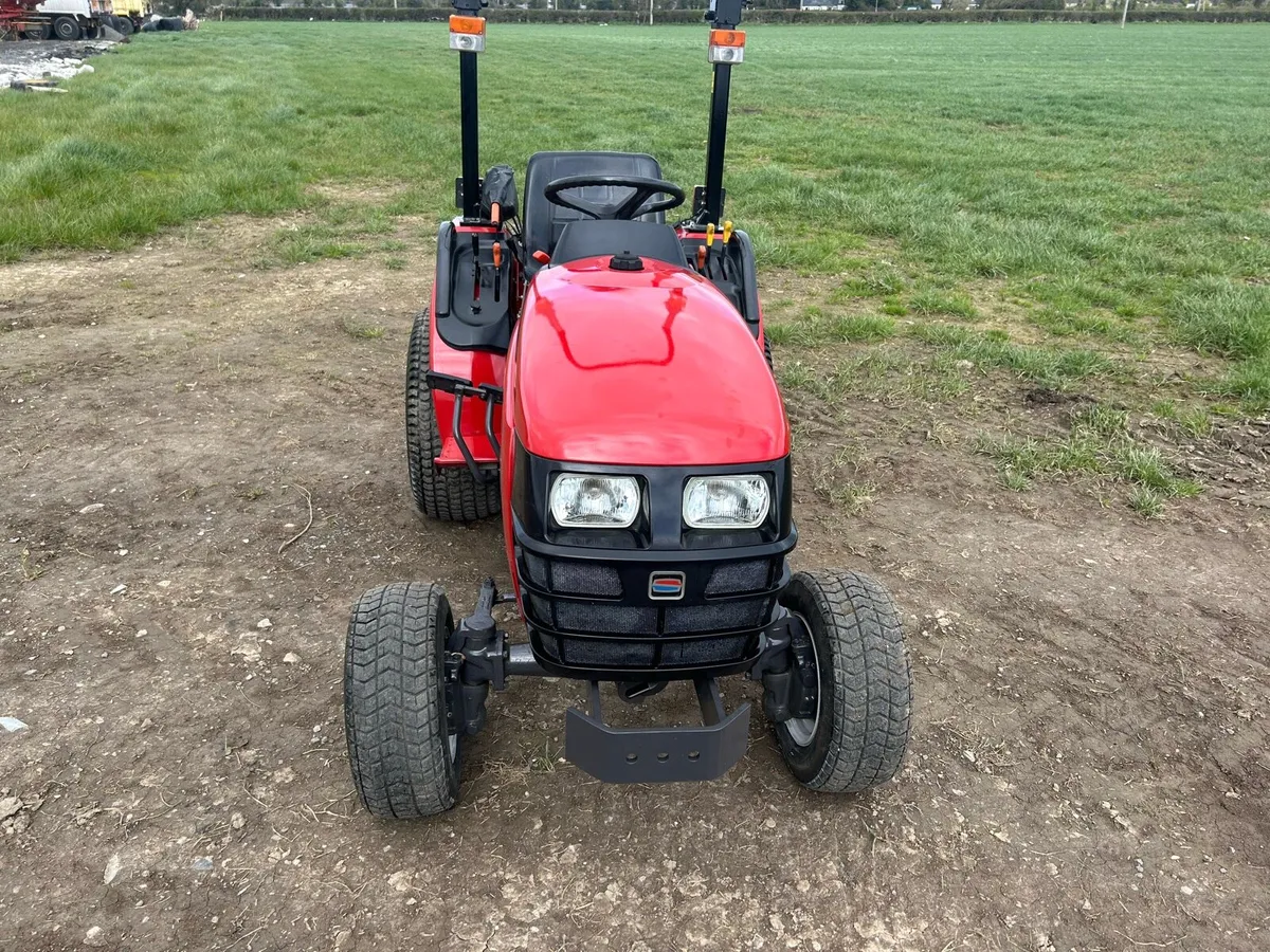 Shibaura st324 hst Compact tractor - Image 2