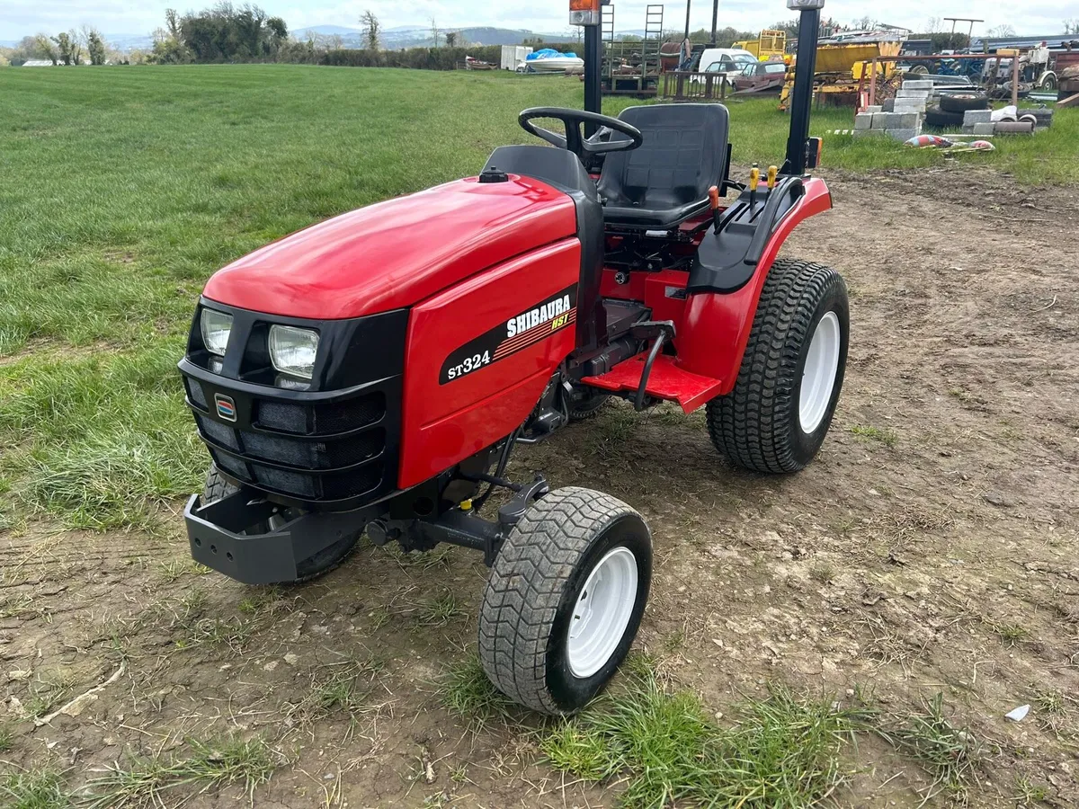 Shibaura st324 hst Compact tractor - Image 3