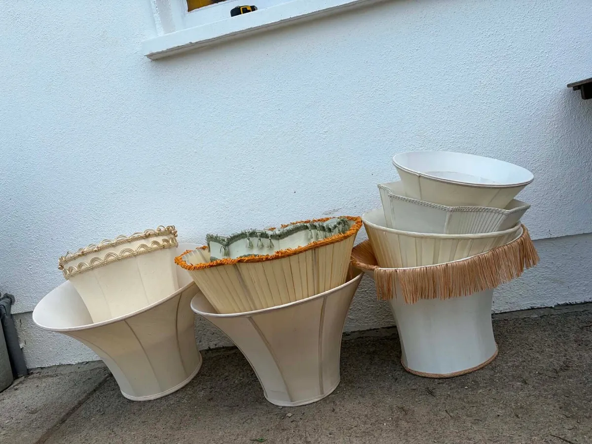 Lamp shades bundle €10 - Image 2