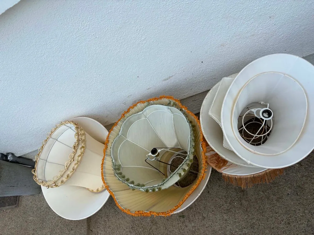 Lamp shades bundle €10 - Image 1