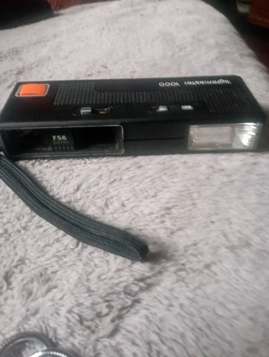 VINTAGE LINSTAMATIC CAMERA LIGHT MASTER 100 EF - Image 4