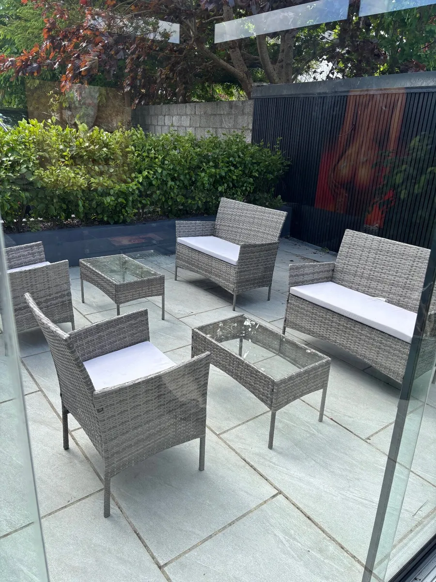 garden furniutre