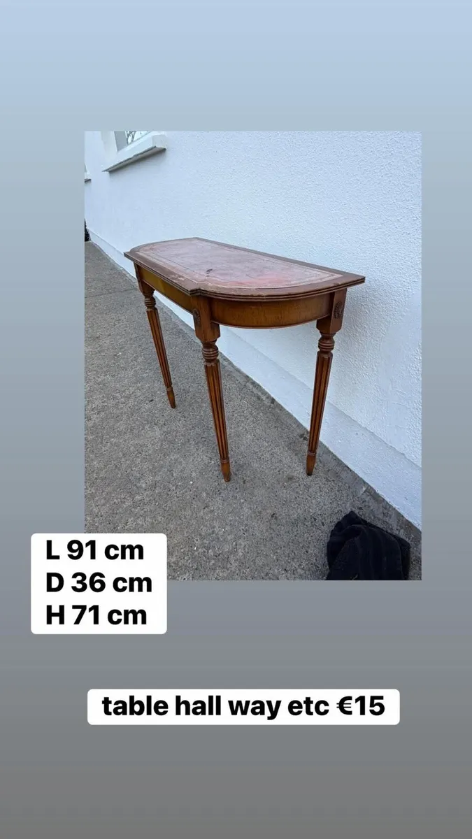 Hall way table - Image 1