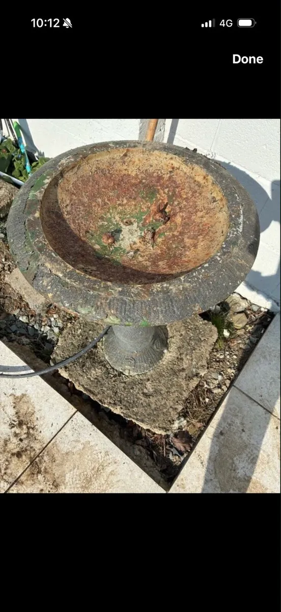 Cast iron bird bath - Image 4