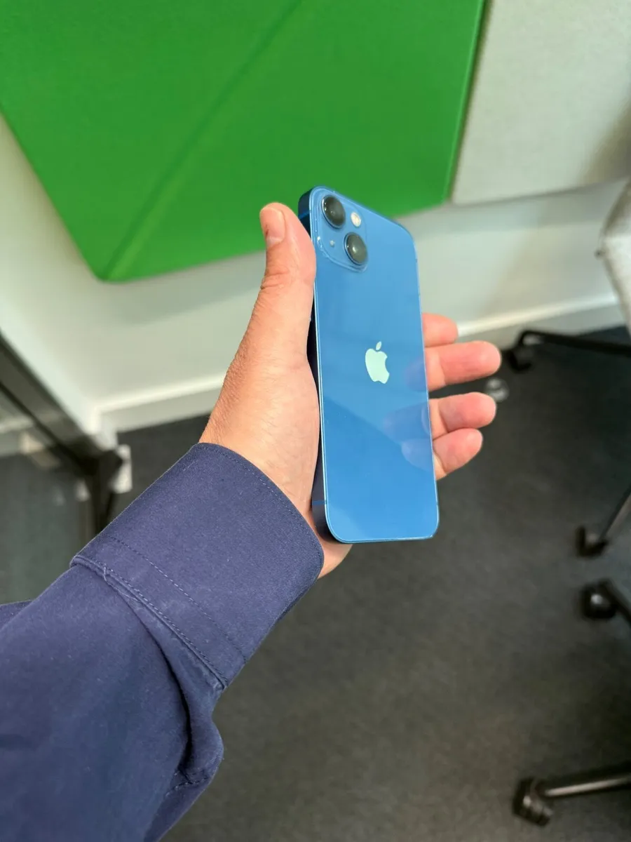 iPhone 13 128GB Light Blue - Image 1