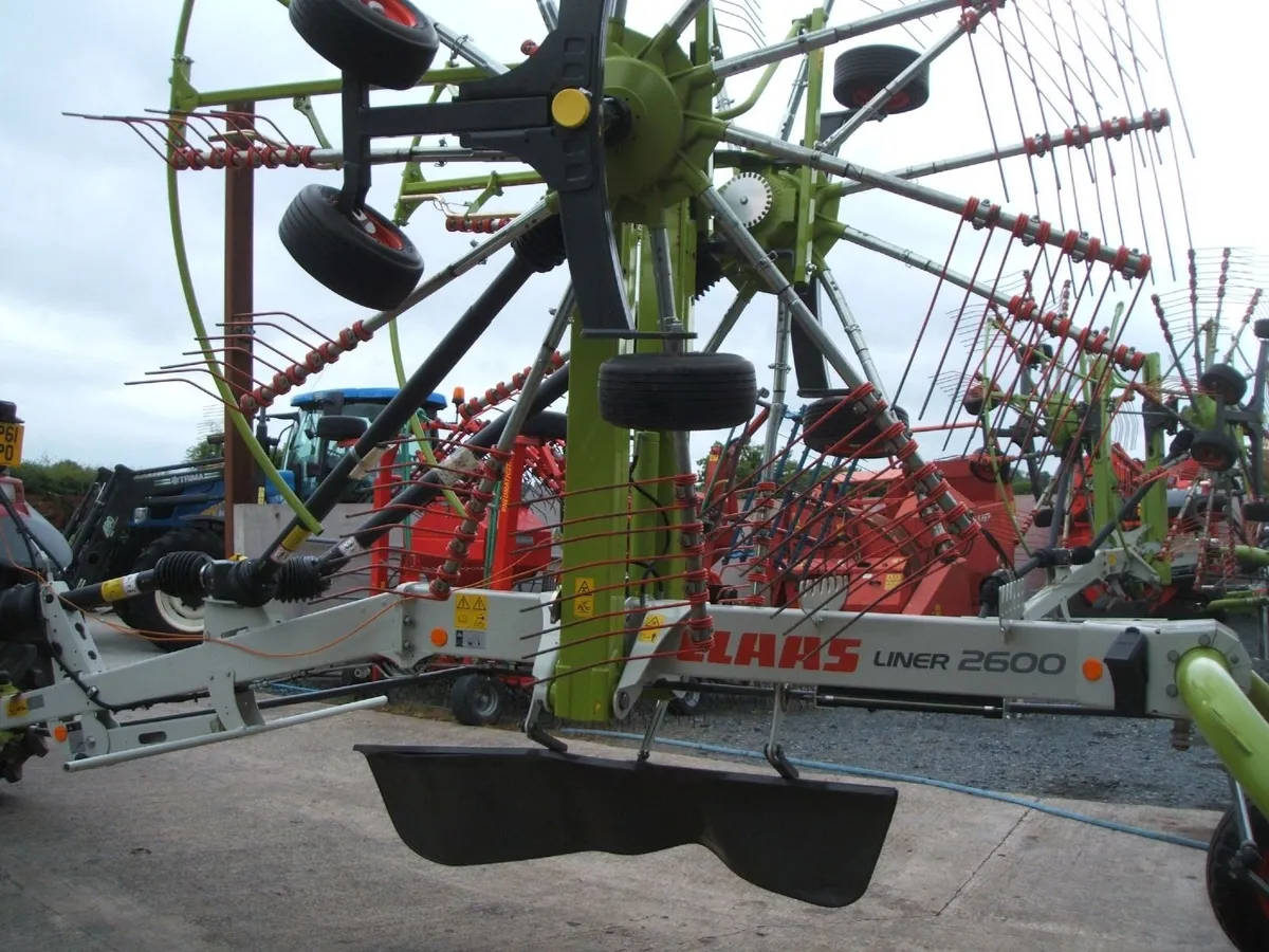 2020 Claas Liner 2600 rake - Image 3