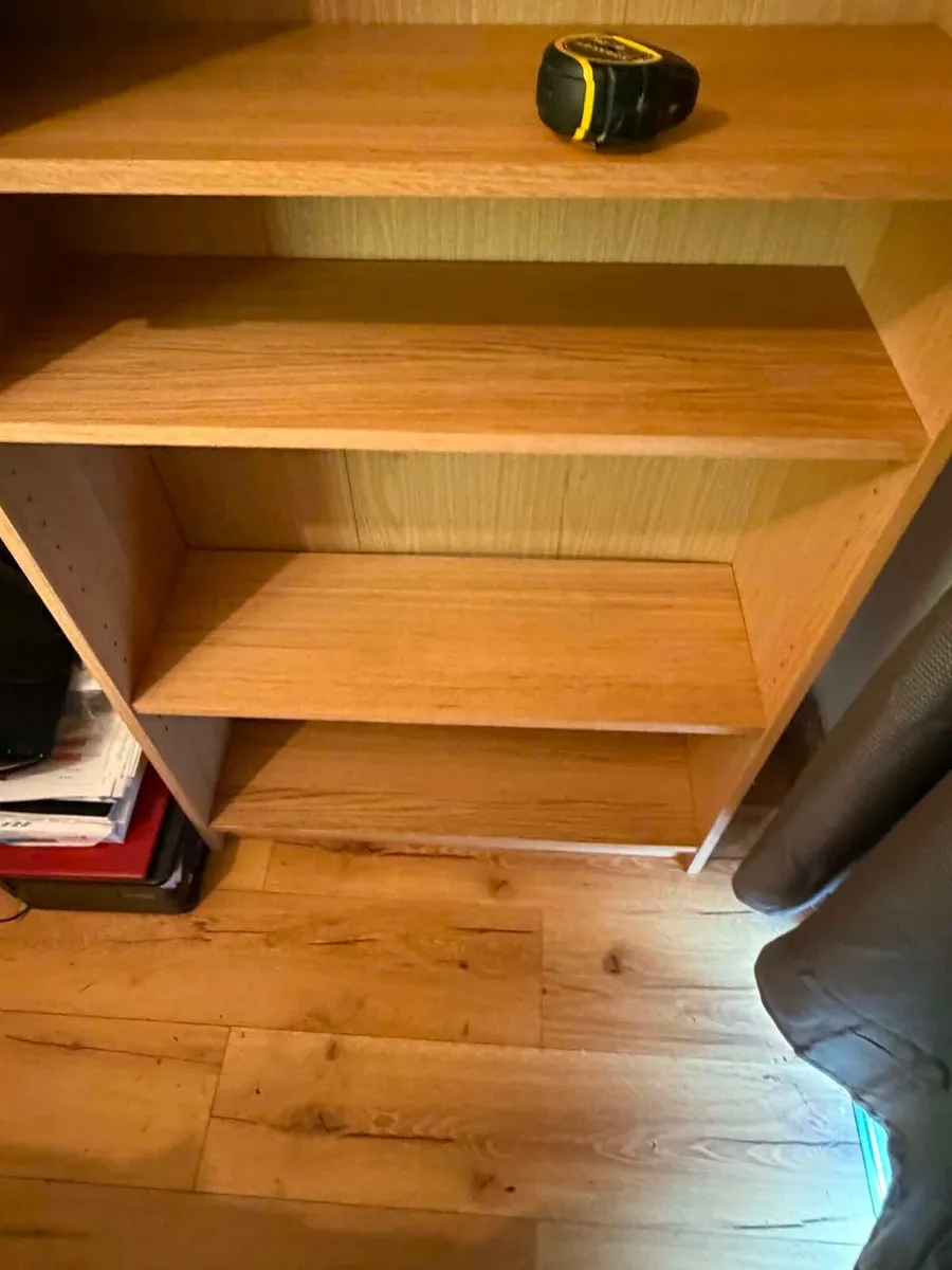 Book shelf - Image 3