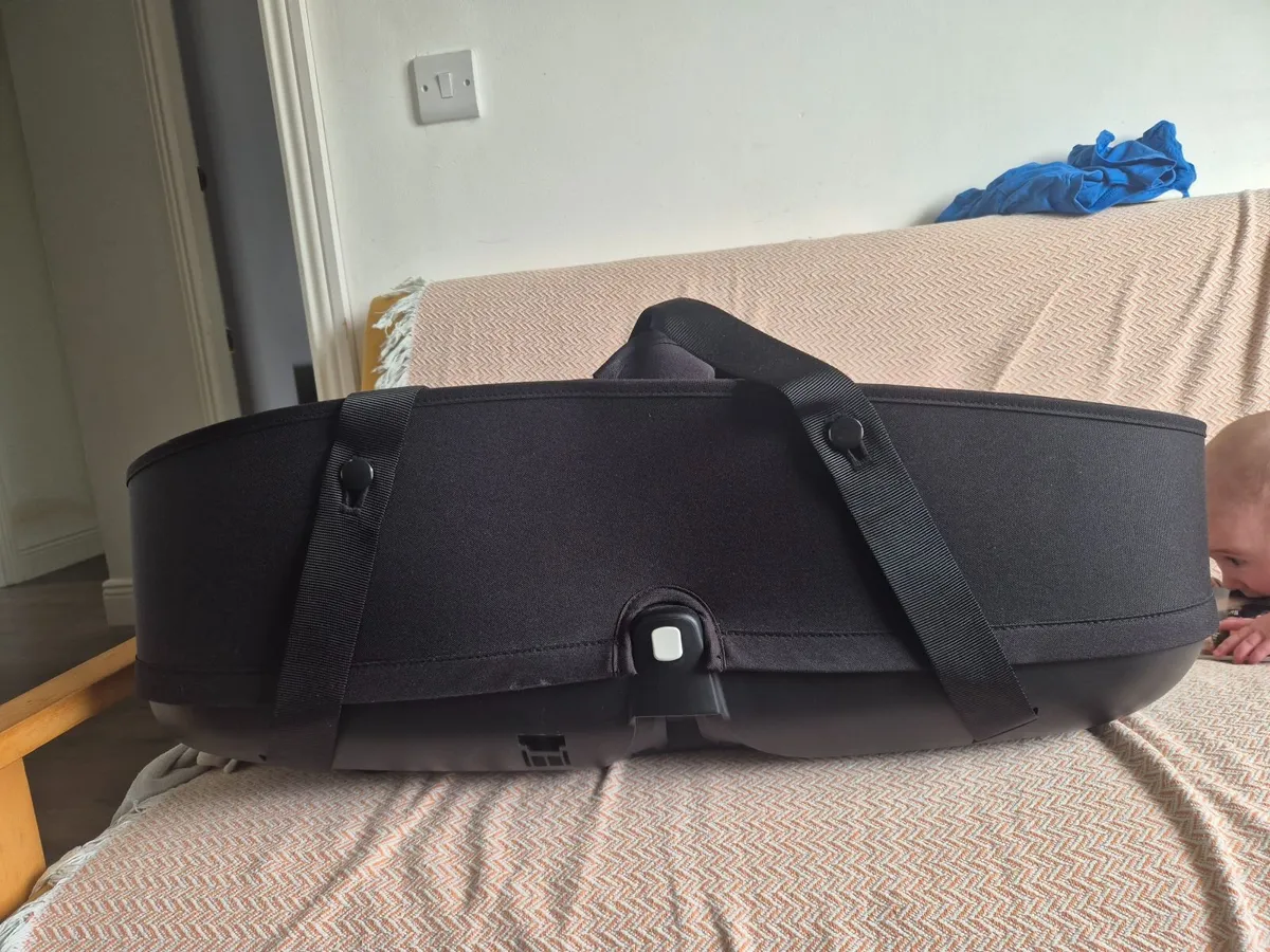 Bugaboo Bee 5 Bassinet - Image 1