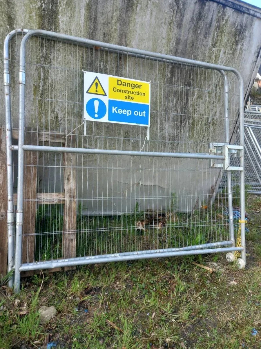 Builder's Fencing - Image 3
