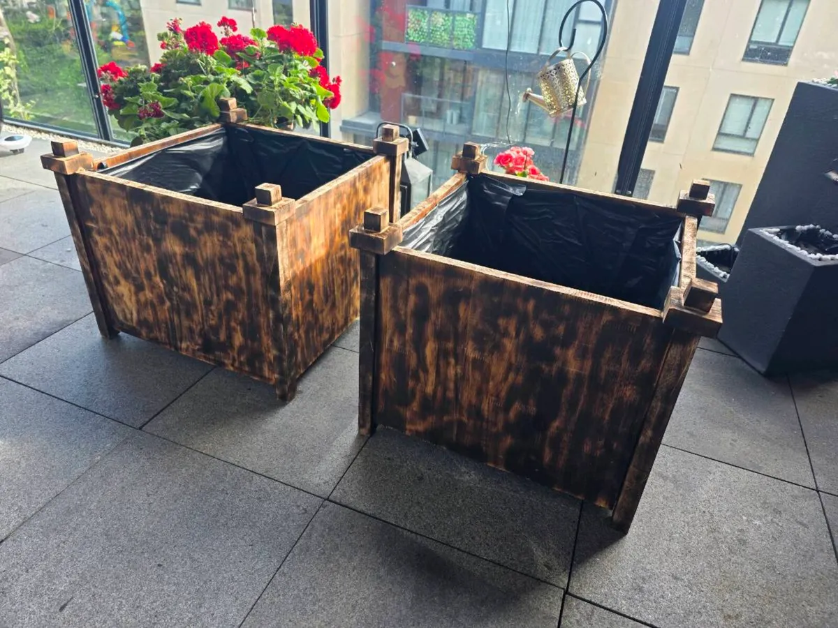 oak hard wood planters 
 55cm x 55cm H 46cm - Image 2