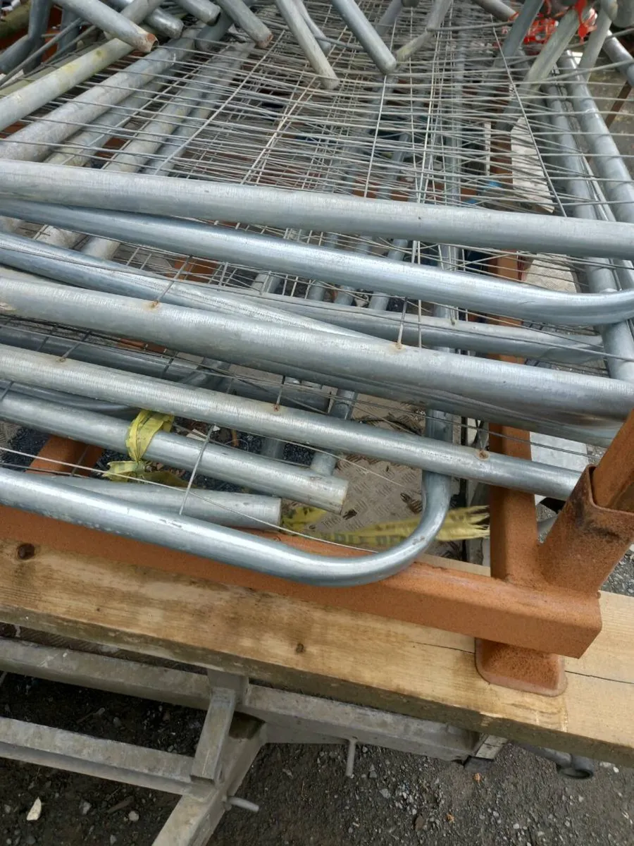 Smaller builder's panels - Image 3