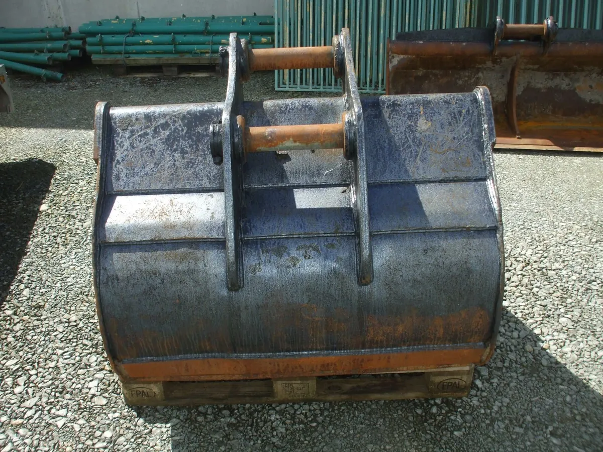 digger bucket 65 mm pins - Image 2