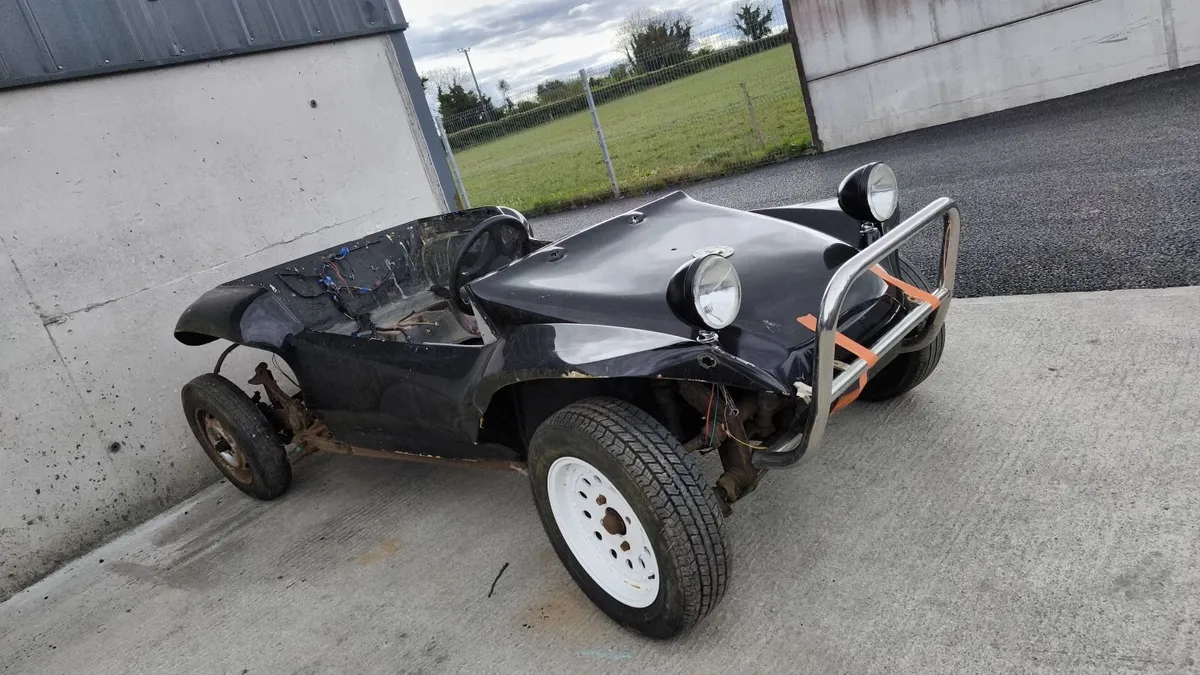 Volkswagen beach buggy - Image 2