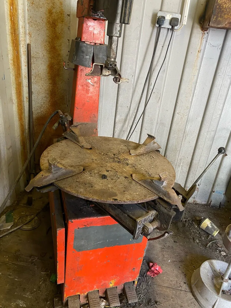 Tyre machine - Image 2