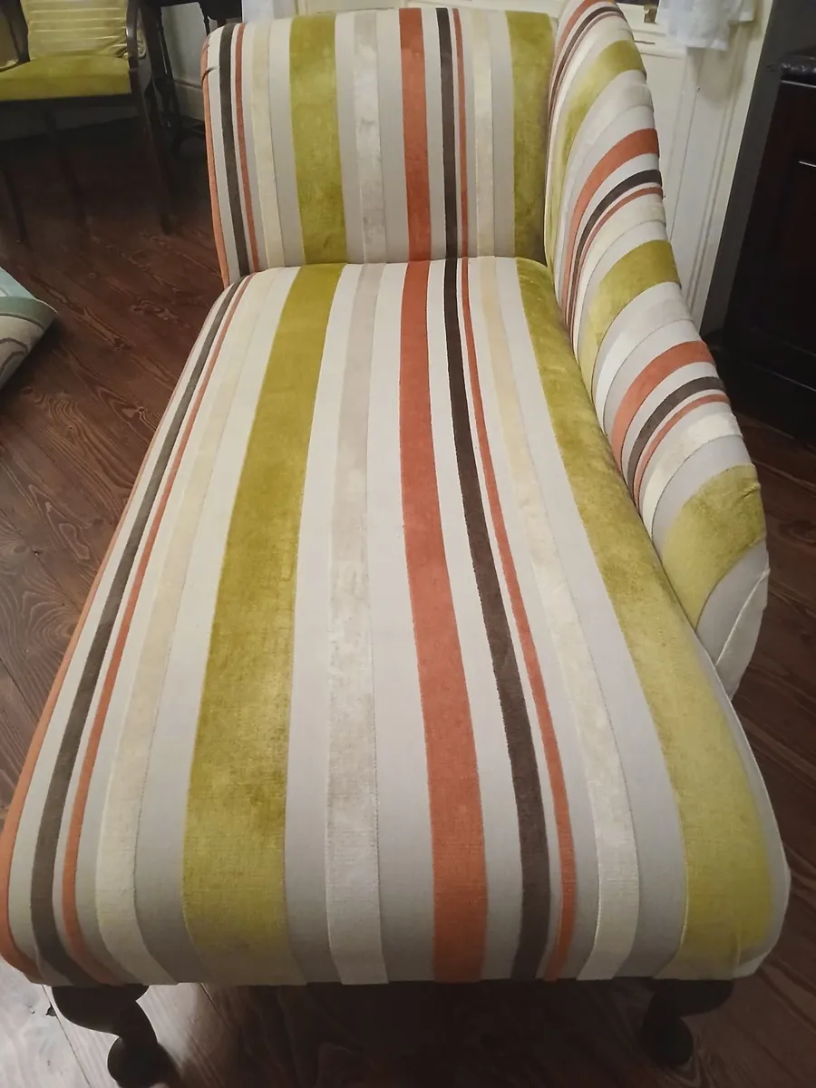Chaise Lounge - Image 2