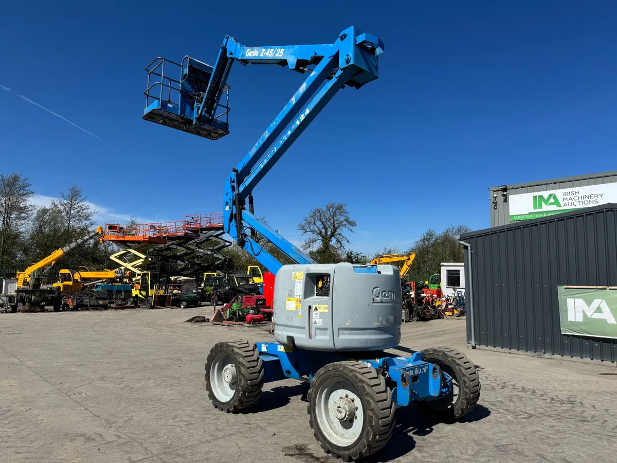 2006 GENIE Z-45/25 DIESEL BOOM LIFT FOR AUCTION - Image 2