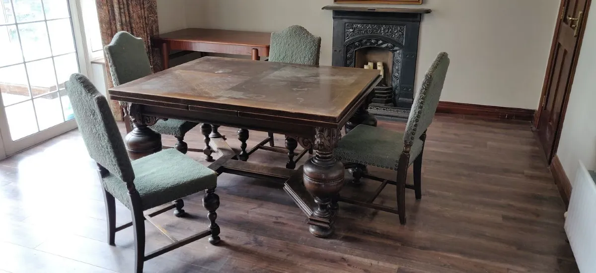 Magnificent Danish 1800s Dining table+4 Chairs - Image 1
