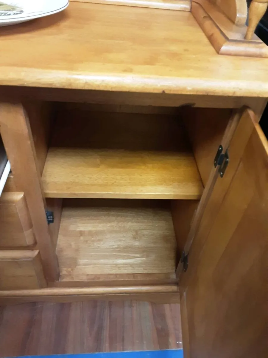 WOODEN SIDEBOARD - Image 4