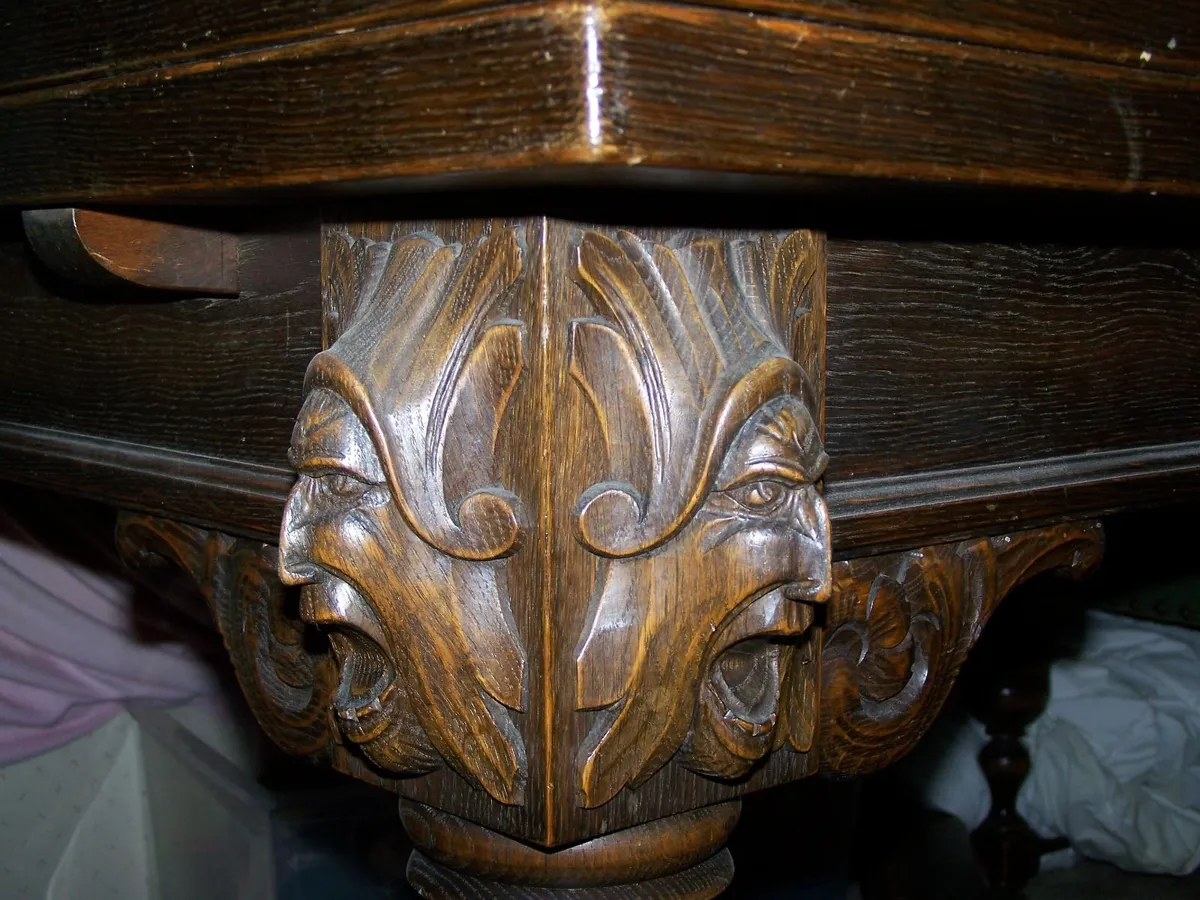 Magnificent Danish 1800s Dining table+4 Chairs - Image 2