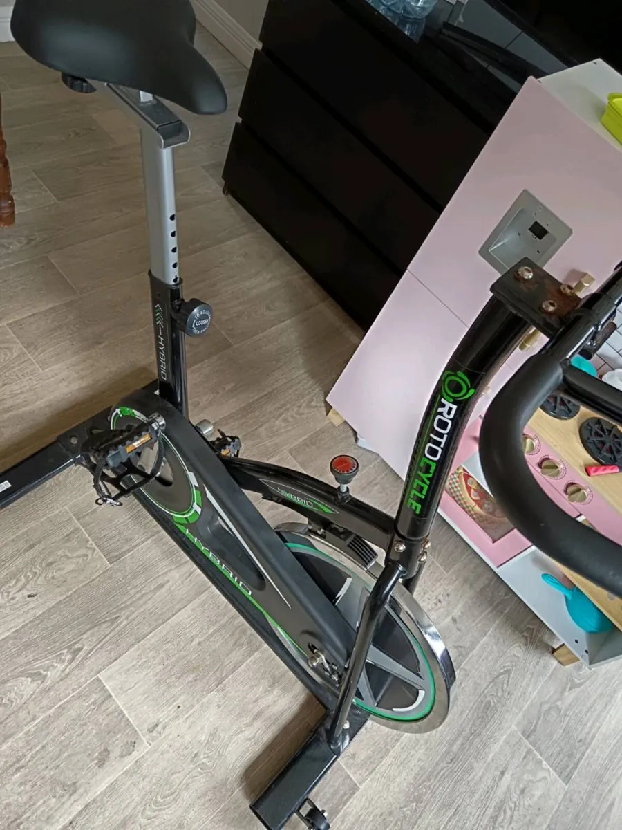 Spinning Bike - Image 1