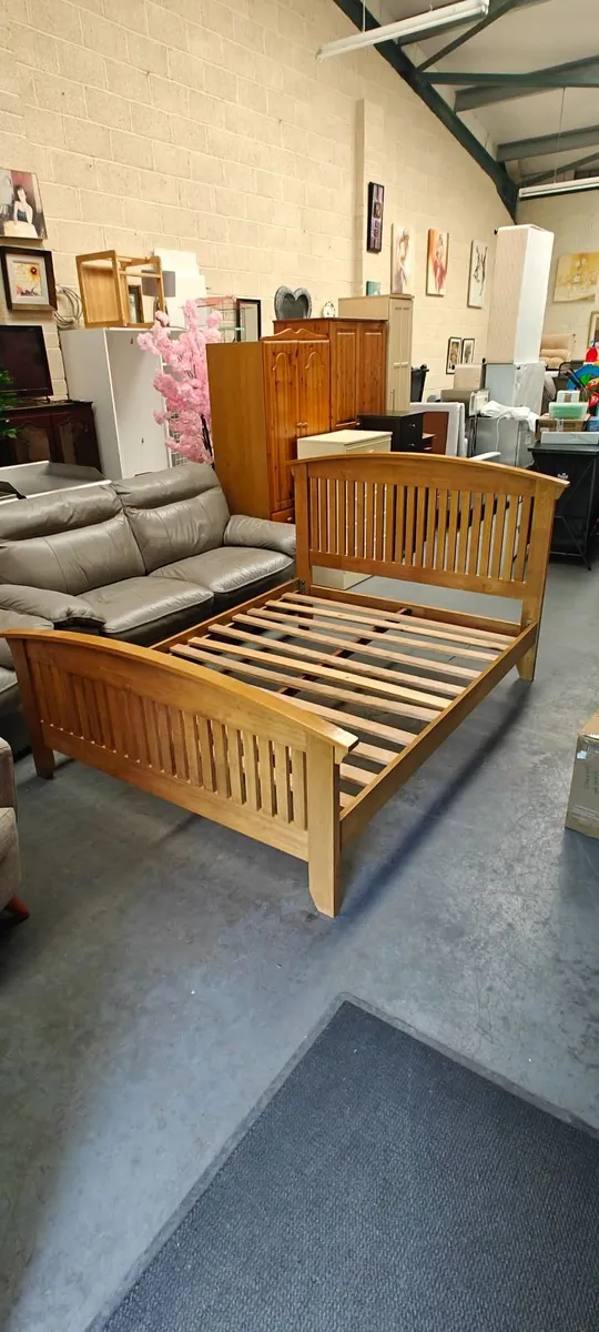 Beautiful Solid Wood Double Bed - Image 1