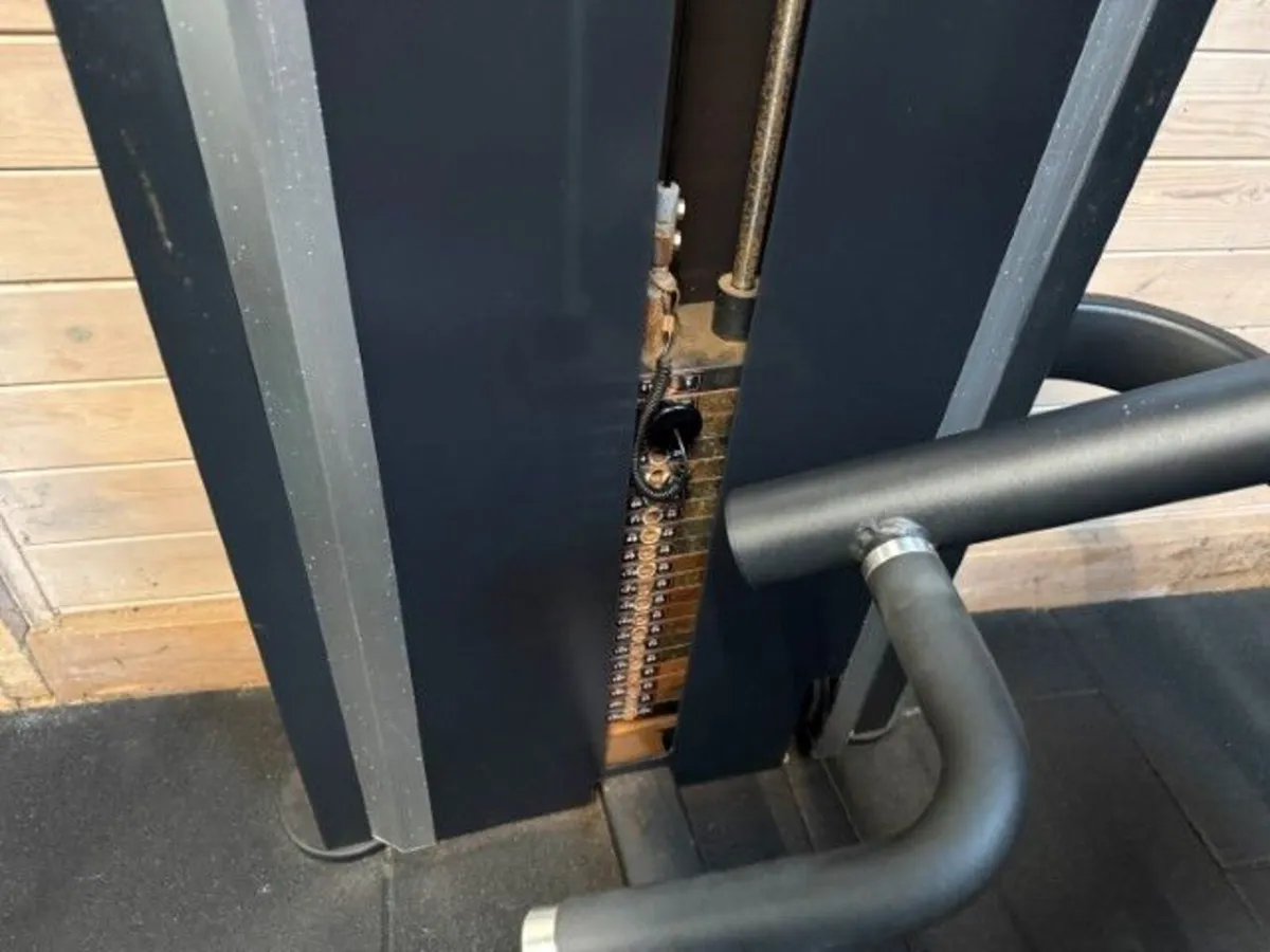 Online Gym Equipment Auction - Image 1