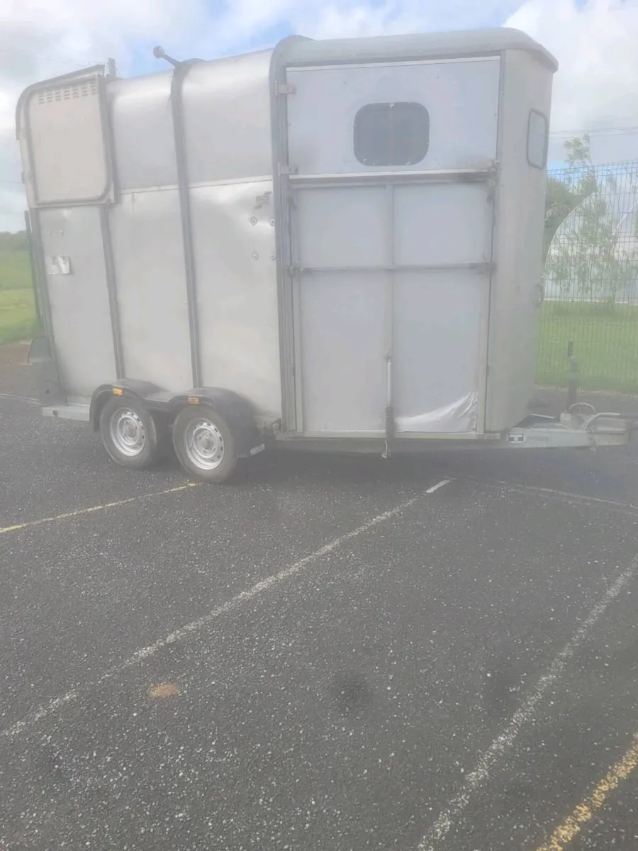 Ifor Williams classic 510 horse box - Image 2