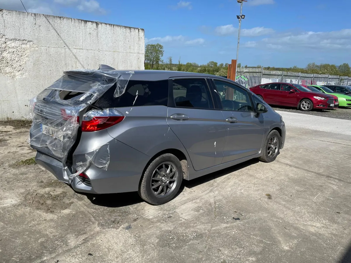 2016 Honda Shuttle - Image 4