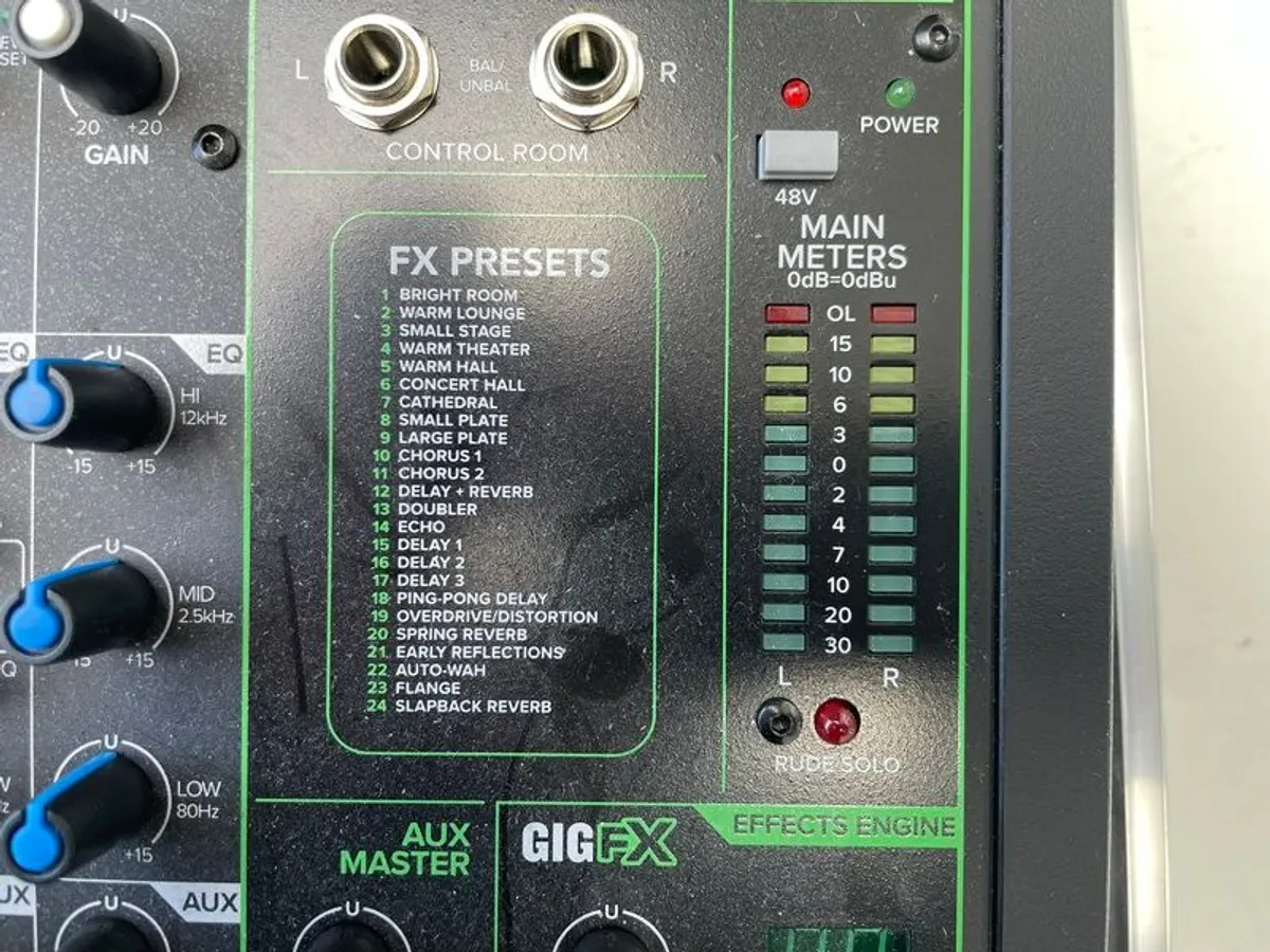 Mackie Pro FX 16 V3 Mixer PA desk (with flight case) - Image 4
