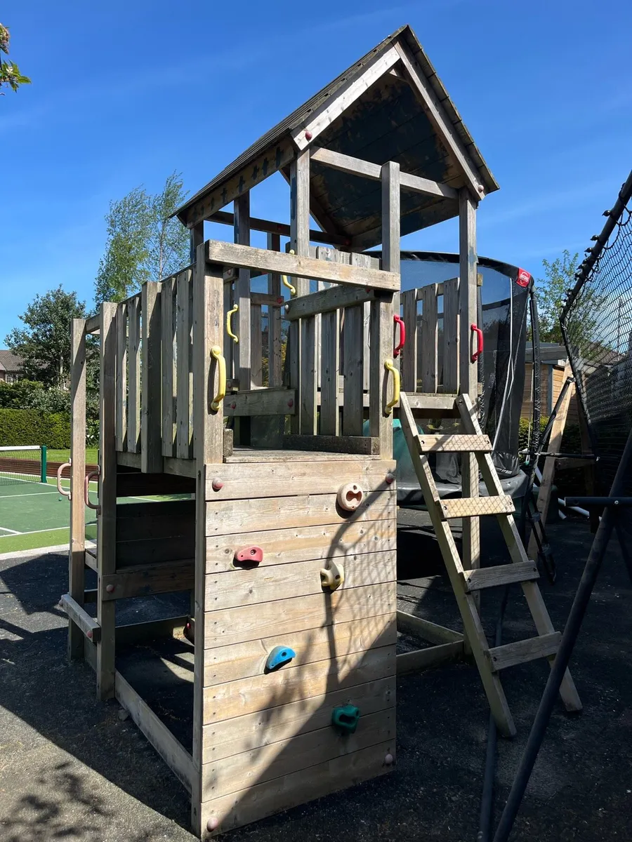 Free Treehouse and Slide - Image 3