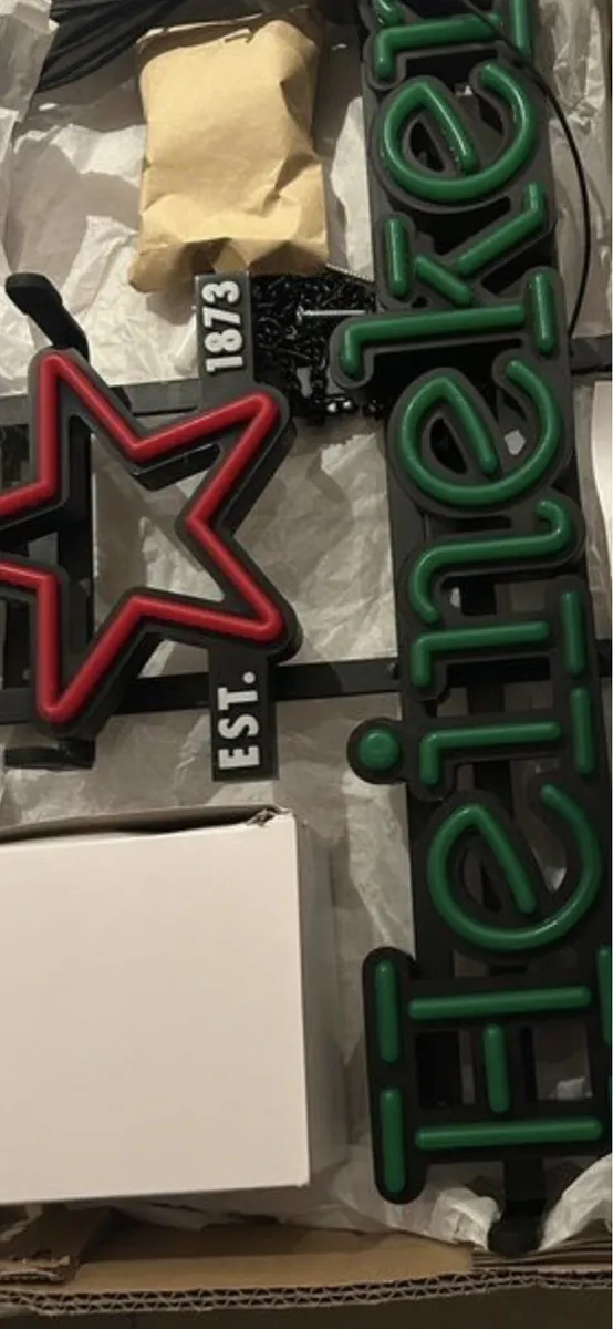 HEINEKEN NEON SIGN - Image 3