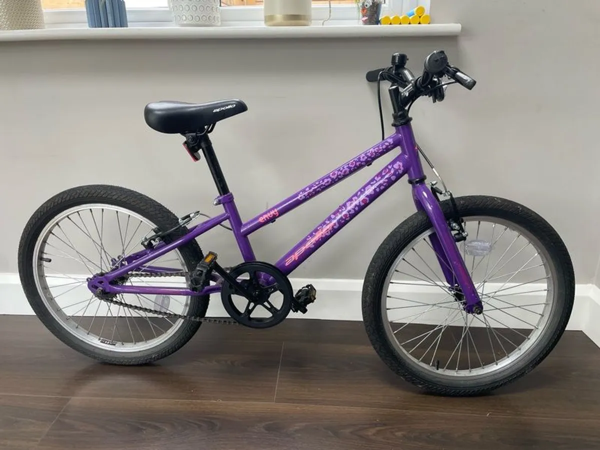 Apollo Envy Junior Hybrid Bike 20" Wheel - Excellent Condition - Image 1