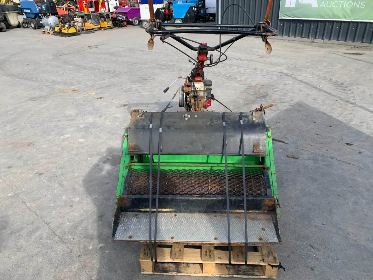 HONDA F720 MARTYNS SP90 GRASS SEEDER FOR AUCTION - Image 4