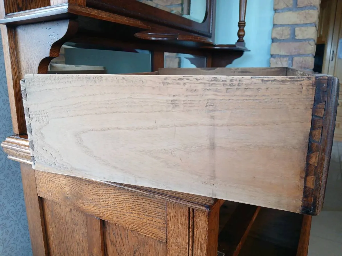 Oak antique sideboard - Image 4