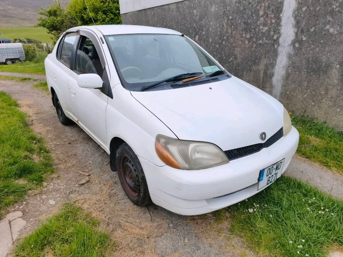 2000 Toyota Platz Yaris Vitz 1.0 Automatic - Image 1