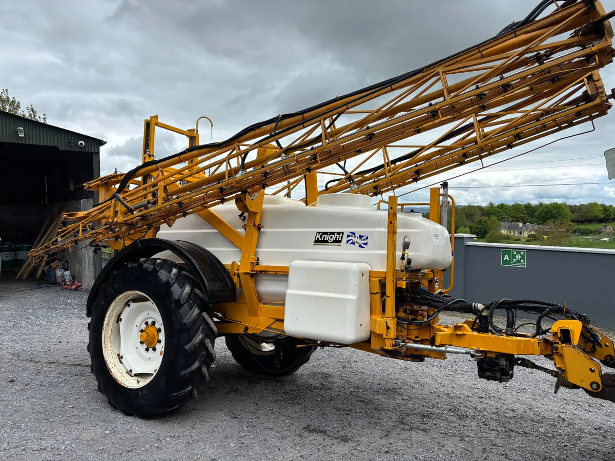 Knight EU -Trailed Sprayer - Image 1