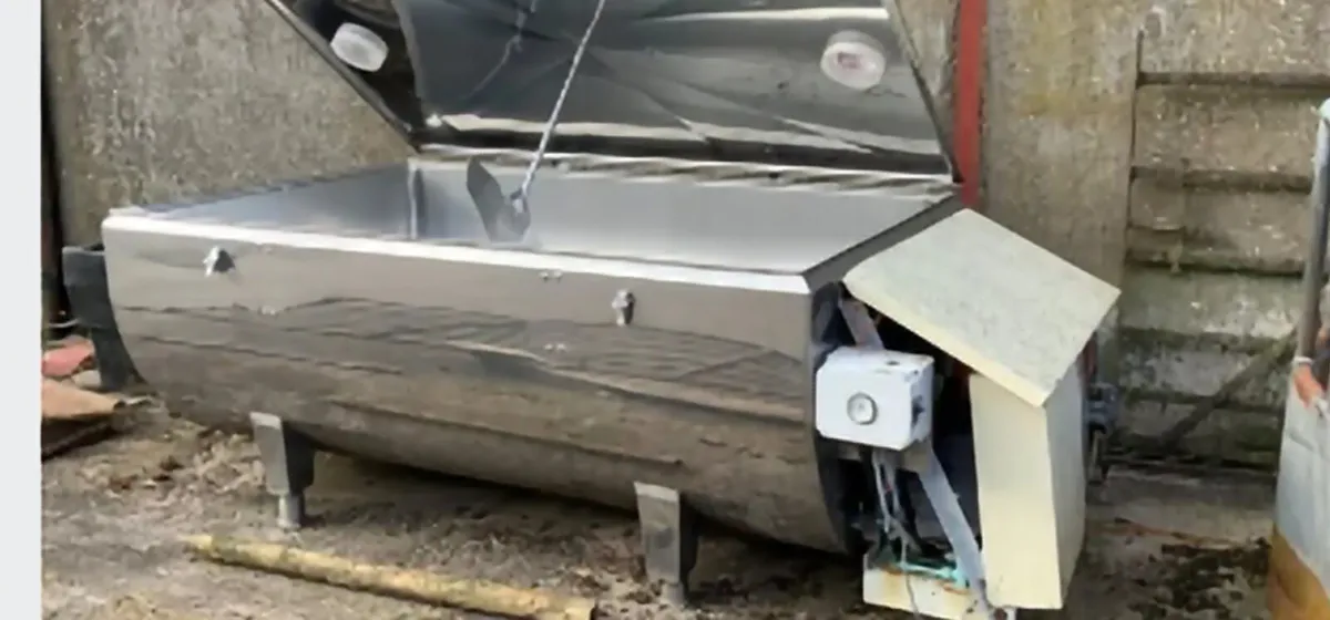 Milk tank