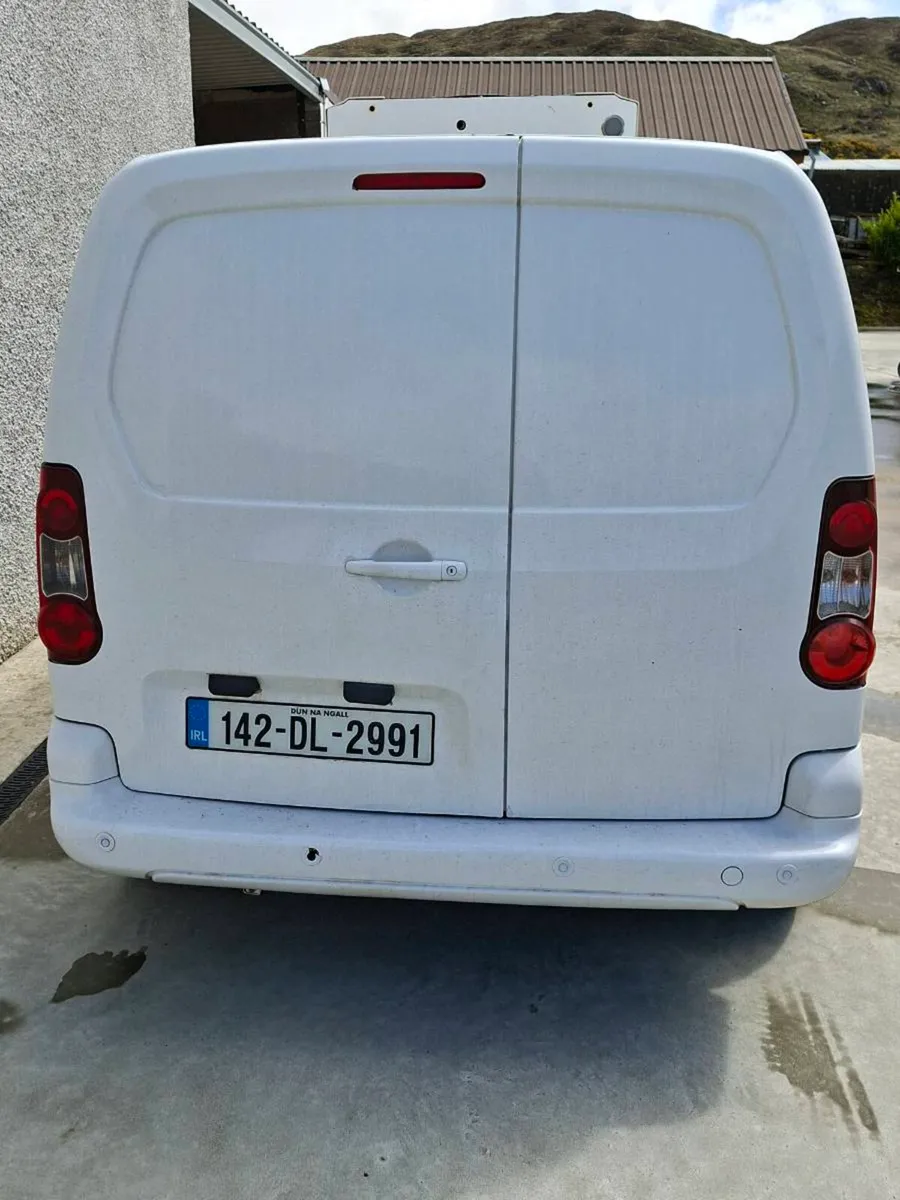 Citeron blingo fridge van - Image 4