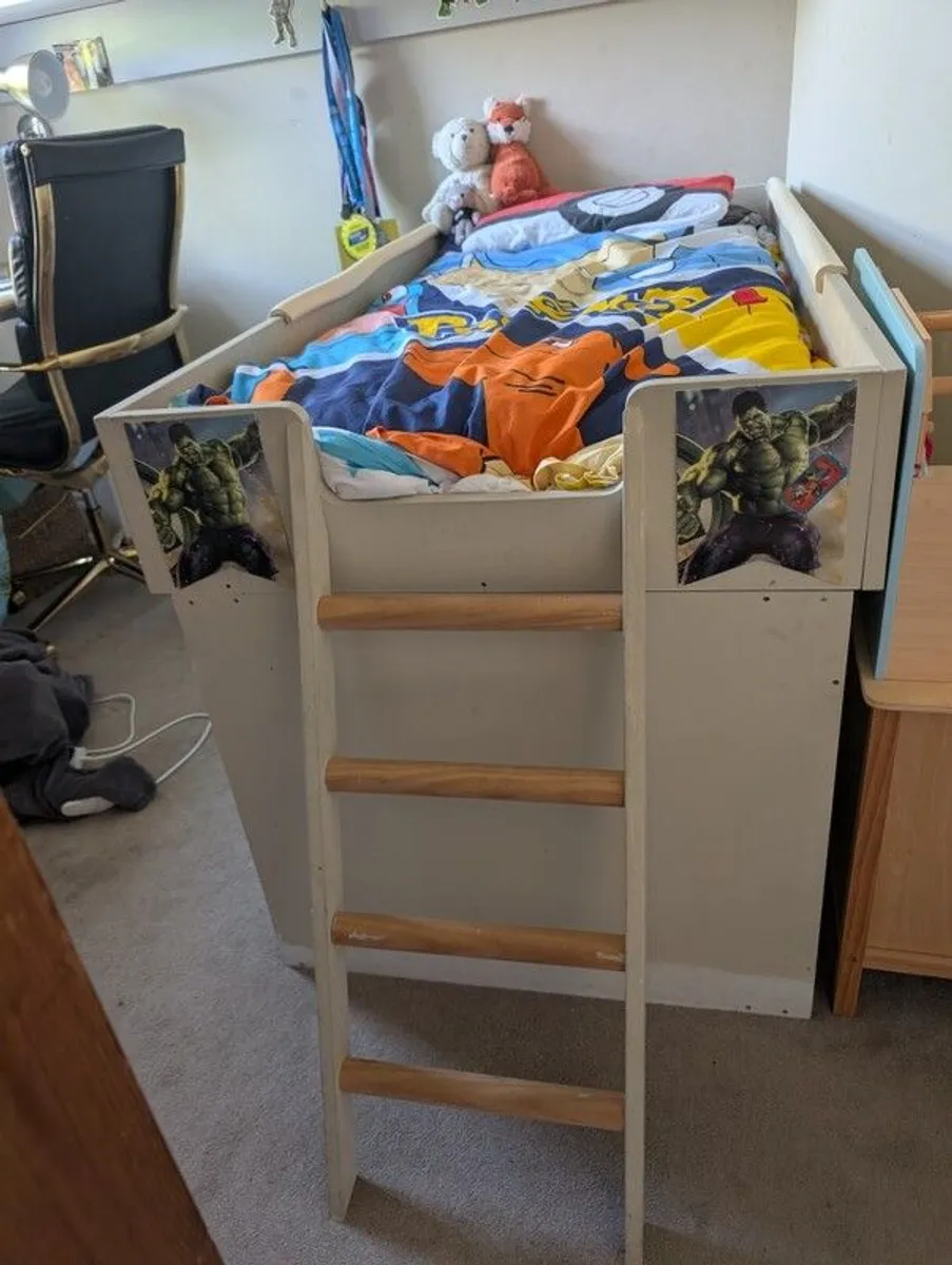 Kids / toddler bed - Image 2