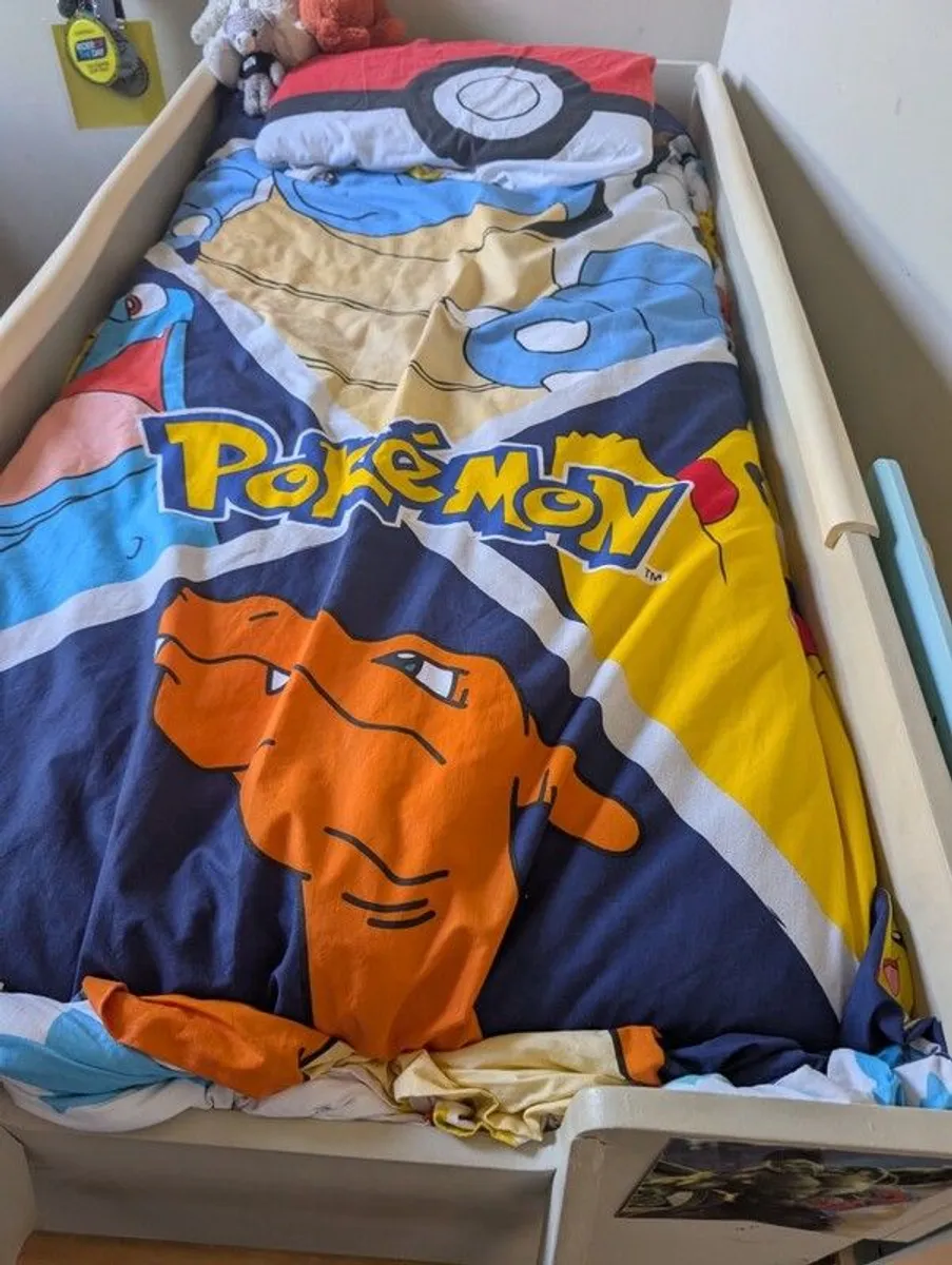 Kids / toddler bed - Image 3